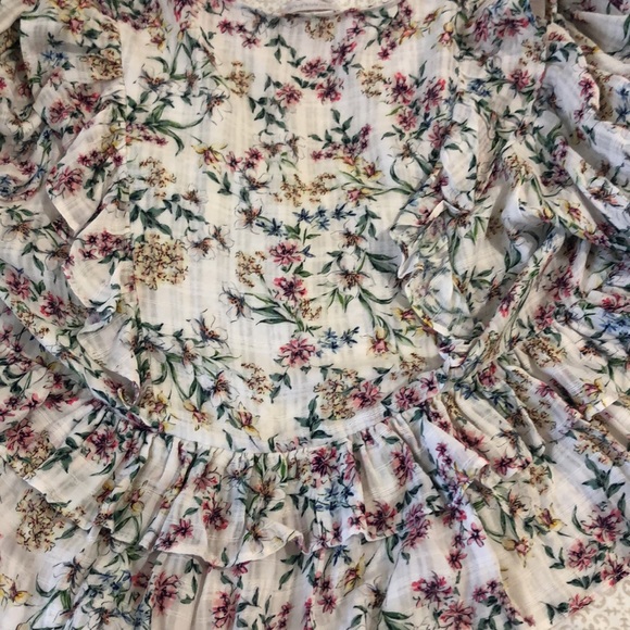 Blouse. - Picture 6 of 6